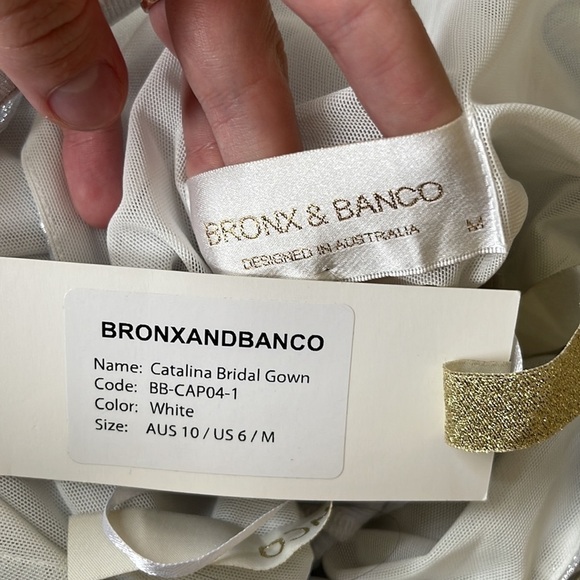 Bronx and Banco Catalina bridal gown - Picture 8 of 9